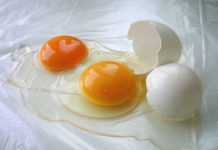 Comer un huevo al día reduce riesgo de diabetes, sugiere estudio