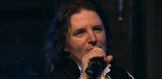 Miguel Mateos – Obsesión (En Vivo)