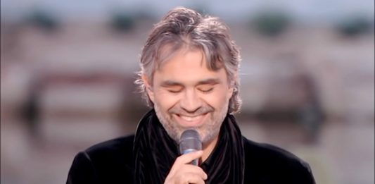 Andrea Bocelli – Besame Mucho – Live From Lake Las Vegas Resort, USA / 2006
