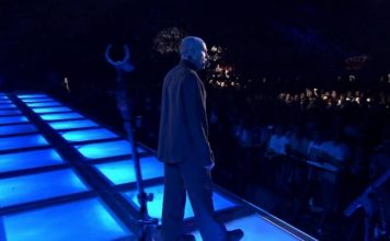Phil Collins – In The Air Tonight LIVE HD