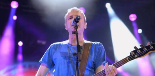 Si No Te Tengo A Ti (Las Ventas 2015) – Hombres G