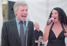 Jon Bon Jovi sorprende y canta en boda