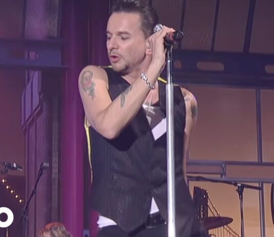 Depeche Mode – Personal Jesus (Live on Letterman)