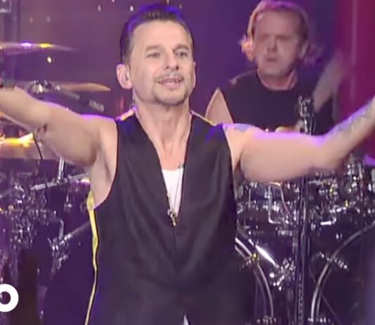 Depeche Mode – Enjoy The Silence (Live on Letterman)