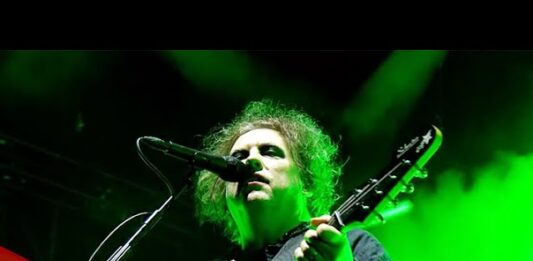 The Cure – A Forest (live at Pinkpop 2019)